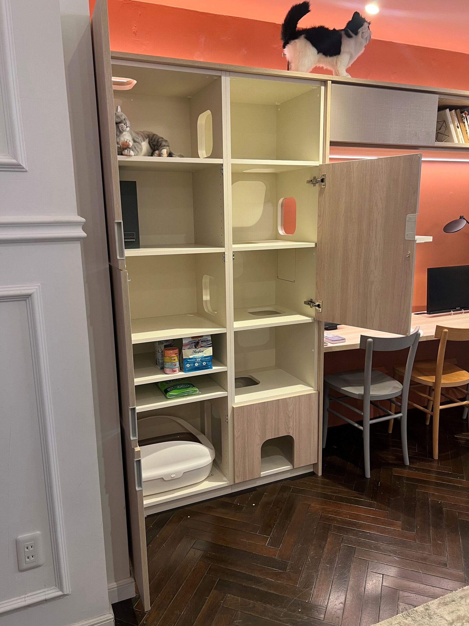 キャットタワー