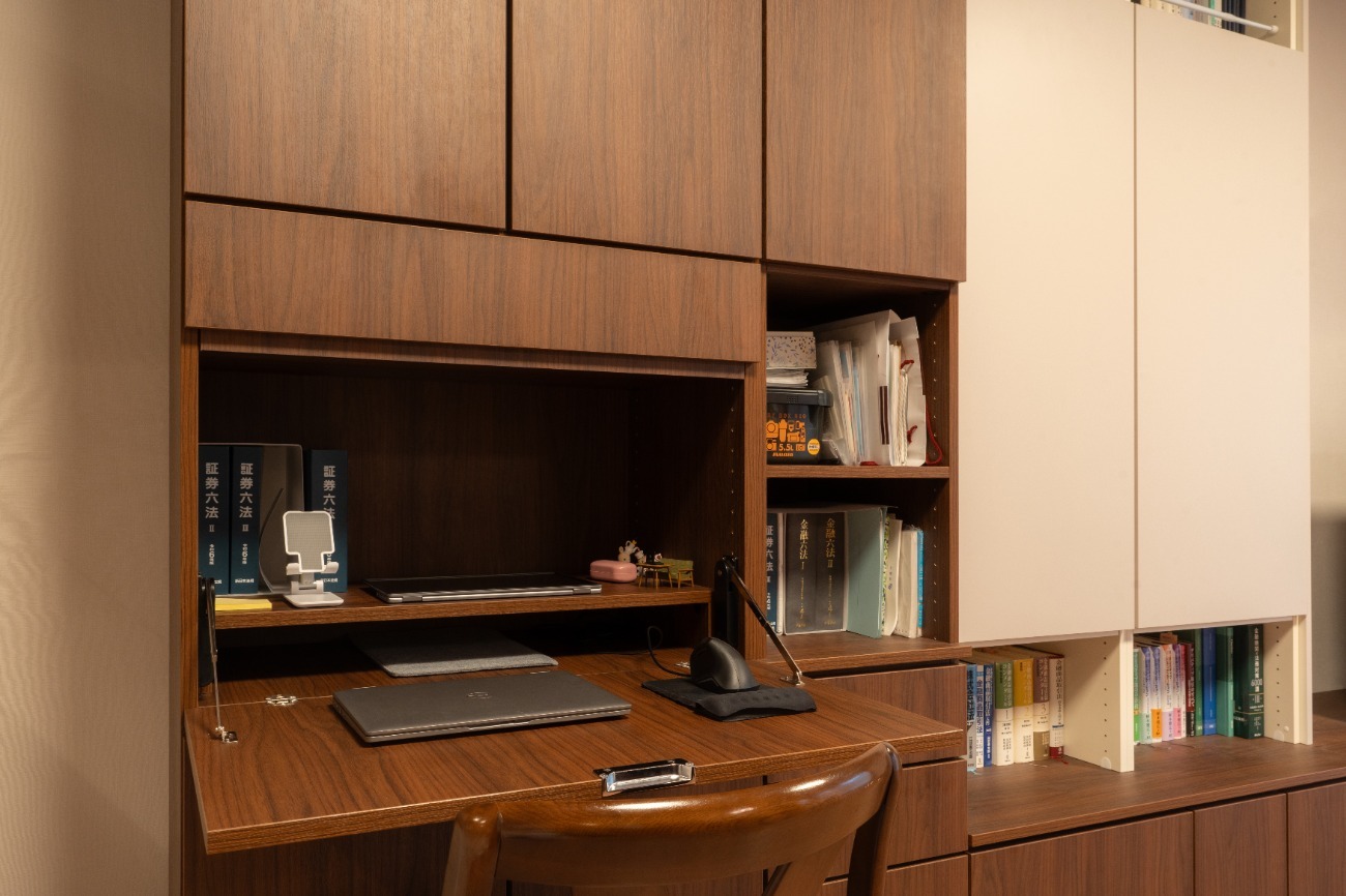 ライティングデスク