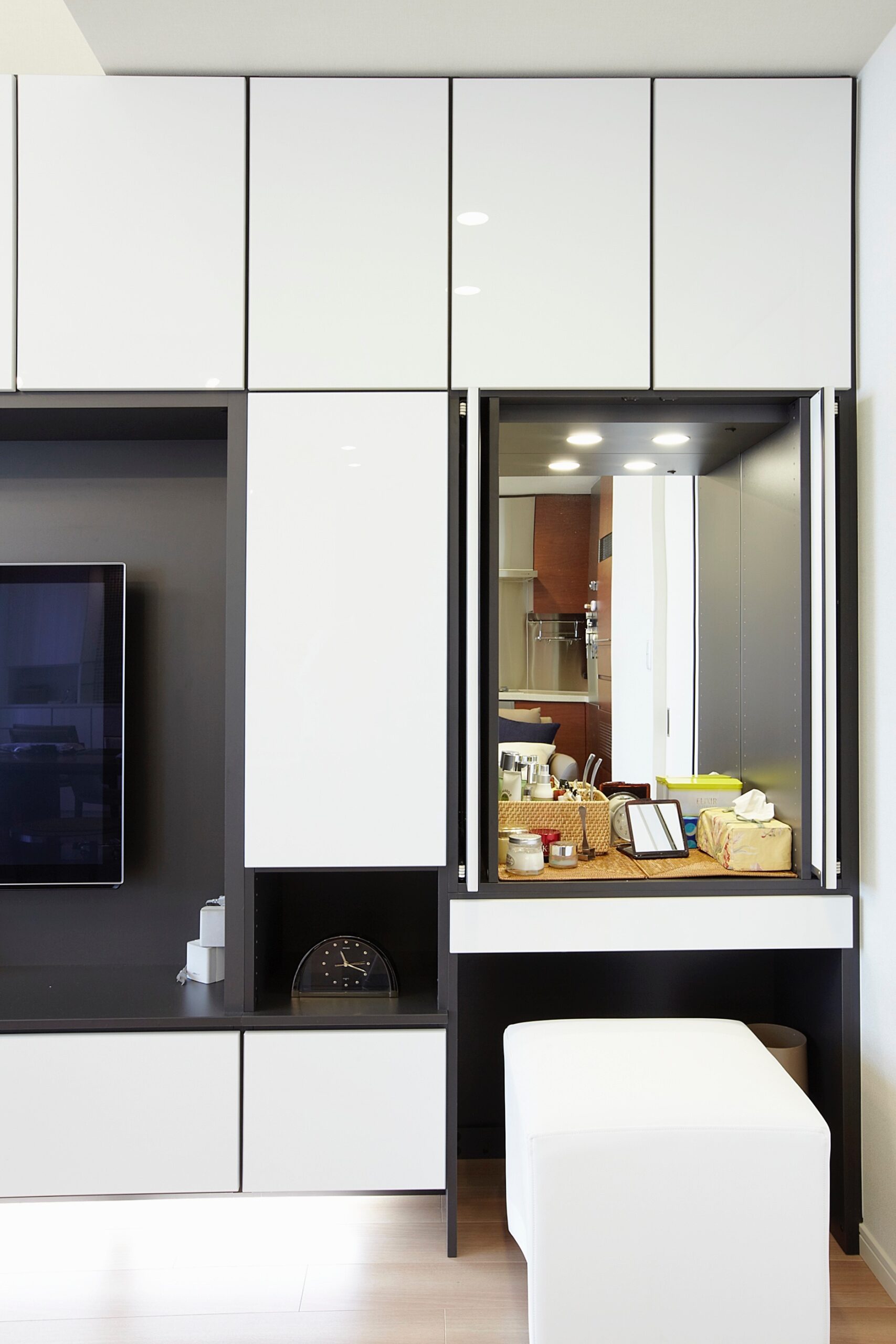 格納扉ユニット