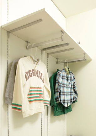 ファイブリッジパネル用棚板（縦型ハンガーパイプ付き）