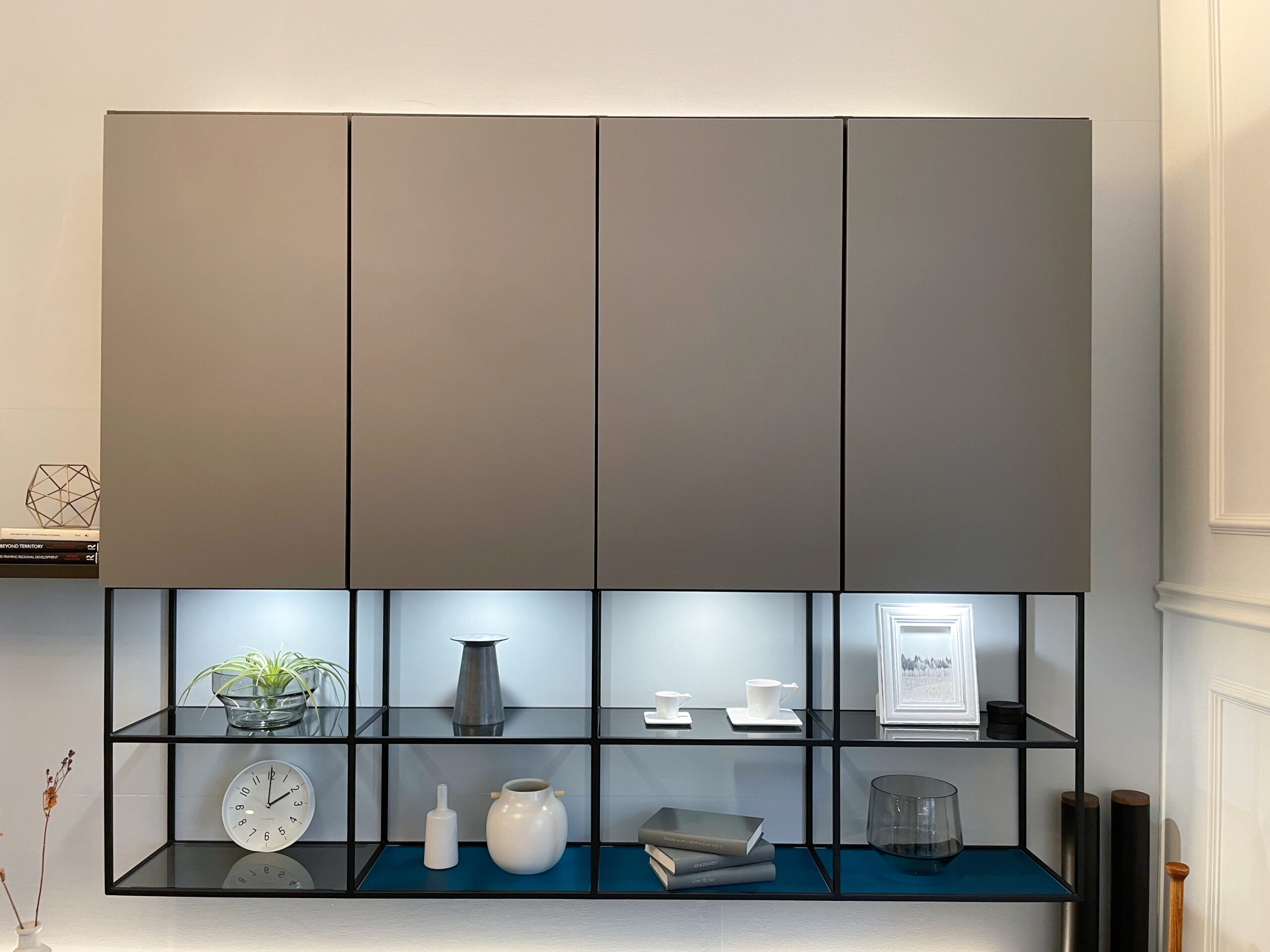 アイアンシェルフ