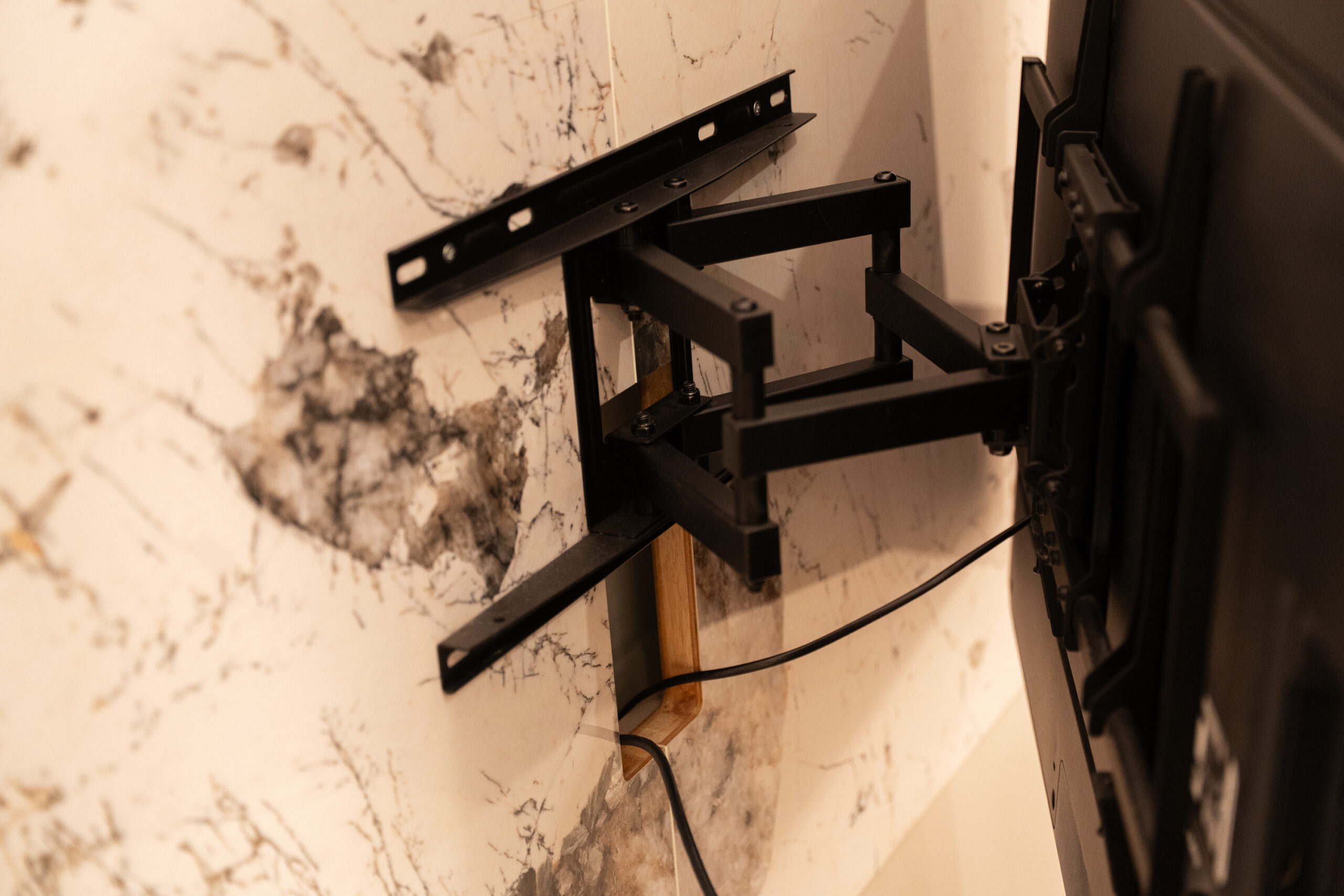 壁掛けTV用バックパネル