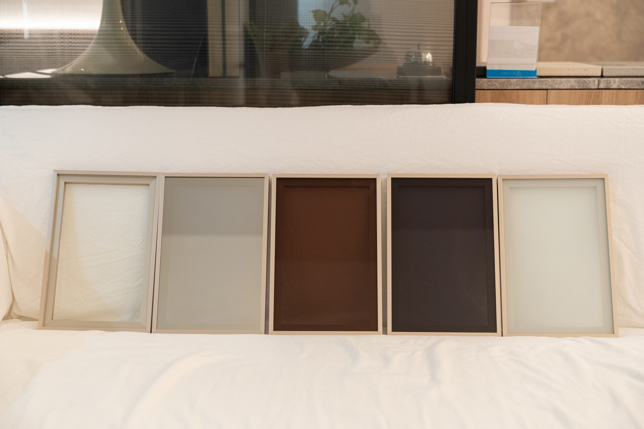 ガラス扉（細枠）