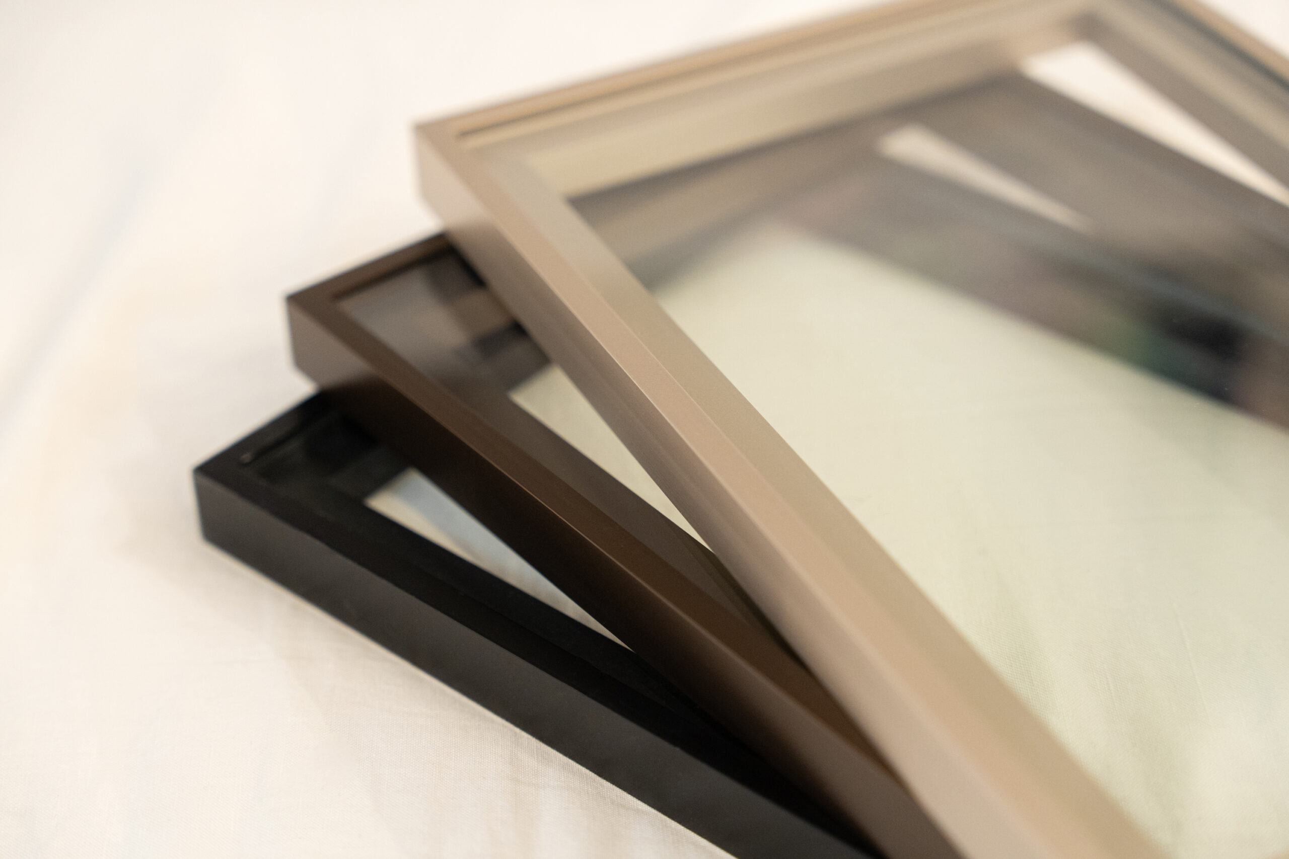 ガラス扉（細枠）