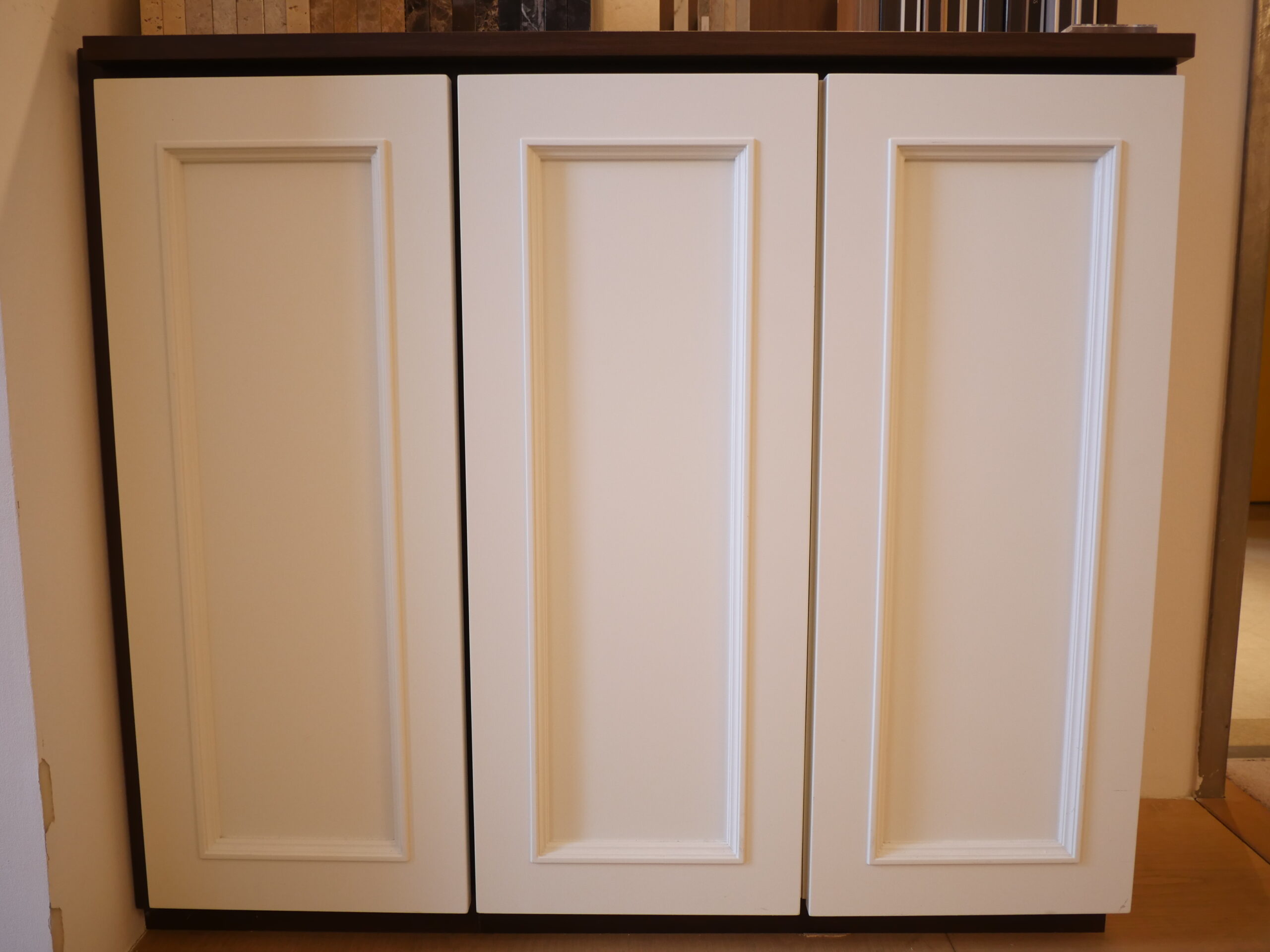 扉（框デザイン/塗装）