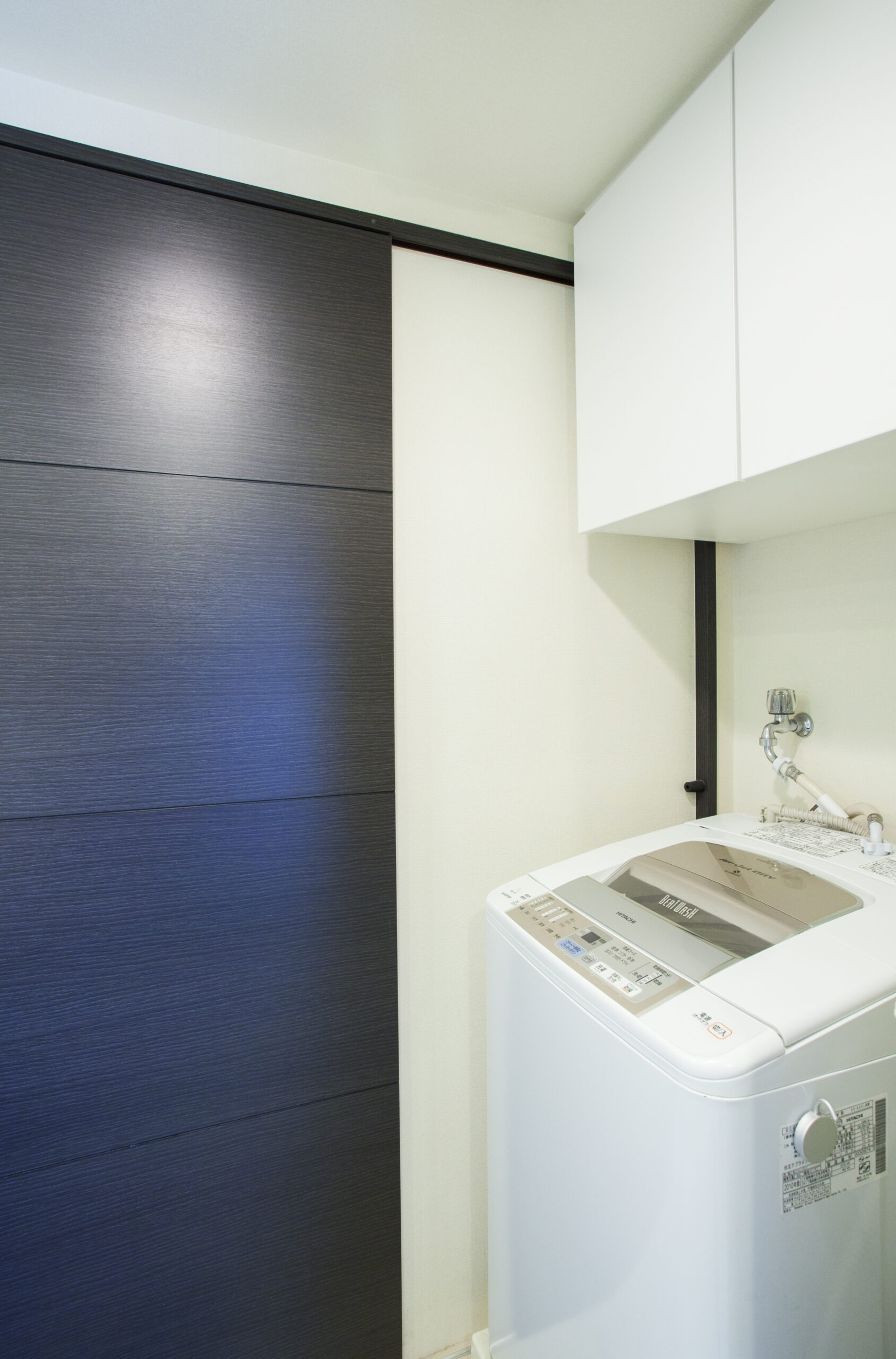 54 ランドリー吊戸